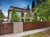 https://images.listonce.com.au/custom/160x/listings/495-manningtree-road-hawthorn-vic-3122/029/01685029_img_01.jpg?wWDgNMg41pw