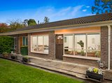 https://images.listonce.com.au/custom/160x/listings/496-sherlock-road-mooroolbark-vic-3138/949/01977949_img_08.jpg?NP5V3KP6hfI