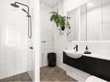 https://images.listonce.com.au/custom/160x/listings/4987-alma-road-st-kilda-east-vic-3183/109/01090109_img_04.jpg?8aoeABHoKb0