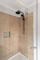 https://images.listonce.com.au/custom/160x/listings/49a-blackburn-road-mooroolbark-vic-3138/059/01703059_img_13.jpg?_yoTlW2tbHw