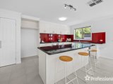 https://images.listonce.com.au/custom/160x/listings/49a-longfellow-avenue-mooroolbark-vic-3138/022/01526022_img_09.jpg?sveHK1wkK_4