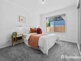 https://images.listonce.com.au/custom/160x/listings/49a-longfellow-avenue-mooroolbark-vic-3138/022/01526022_img_11.jpg?3fs8eD48kxQ