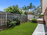 https://images.listonce.com.au/custom/160x/listings/49a-longfellow-avenue-mooroolbark-vic-3138/022/01526022_img_18.jpg?t2-sRzYXBzg