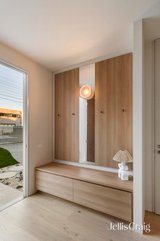 https://images.listonce.com.au/custom/160x/listings/49a-tibrockney-street-highett-vic-3190/934/01937934_img_21.jpg?PGTh0G7bLxk