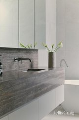 https://images.listonce.com.au/custom/160x/listings/49a-tibrockney-street-highett-vic-3190/934/01937934_img_23.jpg?X_sYsP5qfXQ