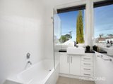 https://images.listonce.com.au/custom/160x/listings/4a-mills-street-albert-park-vic-3206/326/01087326_img_10.jpg?Nd_HT-xKBq4