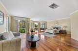 https://images.listonce.com.au/custom/160x/listings/4a-rowitta-drive-glen-waverley-vic-3150/660/01596660_img_09.jpg?lXSXb2eADT8