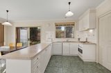 https://images.listonce.com.au/custom/160x/listings/4a-tadedor-court-forest-hill-vic-3131/844/00109844_img_02.jpg?ZeDWos7LBhU