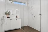https://images.listonce.com.au/custom/160x/listings/4b-anslow-street-woodend-vic-3442/195/01275195_img_04.jpg?p-j7h0KNJzo