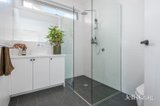 https://images.listonce.com.au/custom/160x/listings/4b-anslow-street-woodend-vic-3442/606/01766606_img_10.jpg?-_2tFKMgyLw