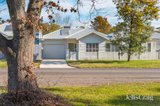 https://images.listonce.com.au/custom/160x/listings/4b-anslow-street-woodend-vic-3442/606/01766606_img_23.jpg?l39gSazmeT8