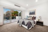 https://images.listonce.com.au/custom/160x/listings/4b-harwood-street-brighton-vic-3186/257/01289257_img_05.jpg?xYKexSNw2yo