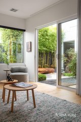 https://images.listonce.com.au/custom/160x/listings/4b-hughes-street-bentleigh-east-vic-3165/157/01903157_img_08.jpg?_b5ERNFBHP8