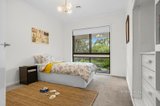 https://images.listonce.com.au/custom/160x/listings/4b-lowther-street-maldon-vic-3463/267/01370267_img_12.jpg?dvzXJuSlubY