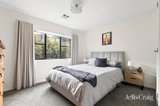 https://images.listonce.com.au/custom/160x/listings/4c-chesterfield-court-newtown-vic-3220/219/01902219_img_16.jpg?o6BBn7plbdk