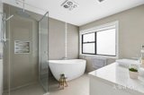 https://images.listonce.com.au/custom/160x/listings/4c-chesterfield-court-newtown-vic-3220/219/01902219_img_19.jpg?chqynVtkkOA