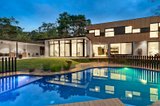 https://images.listonce.com.au/custom/160x/listings/5-7-gosford-crescent-park-orchards-vic-3114/787/00727787_img_03.jpg?dBzP7TL8ZF4