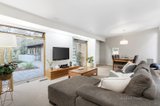 https://images.listonce.com.au/custom/160x/listings/5-7-granard-avenue-park-orchards-vic-3114/301/00725301_img_02.jpg?exPuGFn3ztg