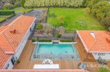 https://images.listonce.com.au/custom/160x/listings/5-7-harris-road-donvale-vic-3111/172/01949172_img_17.jpg?bbzHXolI5JE