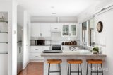 https://images.listonce.com.au/custom/160x/listings/5-7-lynnbrae-avenue-hurstbridge-vic-3099/602/01904602_img_03.jpg?S4XfkV8-mtI