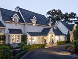 https://images.listonce.com.au/custom/160x/listings/5-7-mcfarlane-street-montmorency-vic-3094/665/00963665_img_02.jpg?0mzY8iCgaA4