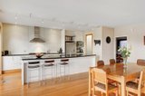 https://images.listonce.com.au/custom/160x/listings/5-agnes-avenue-balwyn-north-vic-3104/022/00256022_img_02.jpg?A39QhGT38vM