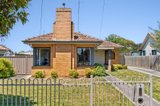 https://images.listonce.com.au/custom/160x/listings/5-alexander-avenue-wendouree-vic-3355/375/01619375_img_01.jpg?LkGI-surJLY