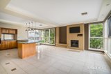 https://images.listonce.com.au/custom/160x/listings/5-alma-street-lower-plenty-vic-3093/110/01933110_img_02.jpg?-X9m5xkKRPc
