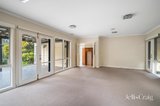 https://images.listonce.com.au/custom/160x/listings/5-alma-street-lower-plenty-vic-3093/110/01933110_img_05.jpg?lUnT_75MPgY
