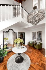 https://images.listonce.com.au/custom/160x/listings/5-alsom-place-airport-west-vic-3042/893/01720893_img_04.jpg?MEawMo06HUM