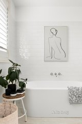 https://images.listonce.com.au/custom/160x/listings/5-alsom-place-airport-west-vic-3042/893/01720893_img_23.jpg?EVgQZTvnh5c