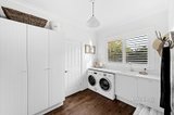 https://images.listonce.com.au/custom/160x/listings/5-alsom-place-airport-west-vic-3042/893/01720893_img_24.jpg?sQnECZM-D6o