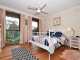 https://images.listonce.com.au/custom/160x/listings/5-anaba-court-mooroolbark-vic-3138/581/01524581_img_06.jpg?2tb59RltyYY