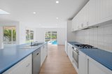 https://images.listonce.com.au/custom/160x/listings/5-andelana-court-sorrento-vic-3943/066/01954066_img_08.jpg?MMEJ4lSJyeM