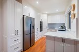 https://images.listonce.com.au/custom/160x/listings/5-anderson-avenue-bentleigh-east-vic-3165/189/01718189_img_02.jpg?GBhzgSMAN5A