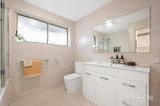 https://images.listonce.com.au/custom/160x/listings/5-ashbrook-place-mooroolbark-vic-3138/001/01936001_img_11.jpg?sInY0remga0