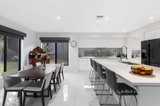 https://images.listonce.com.au/custom/160x/listings/5-baddeley-circuit-croydon-vic-3136/134/01595134_img_04.jpg?X4ajtkhfHtc