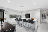 https://images.listonce.com.au/custom/160x/listings/5-baddeley-circuit-croydon-vic-3136/134/01595134_img_05.jpg?zqEnoVM7ilg