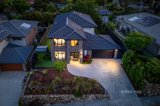 https://images.listonce.com.au/custom/160x/listings/5-baddeley-circuit-croydon-vic-3136/134/01595134_img_19.jpg?XVpIvwu5Z9U