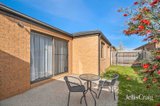 https://images.listonce.com.au/custom/160x/listings/5-beaumont-avenue-charlemont-vic-3217/373/01988373_img_06.jpg?jAOfLNdgqx8