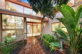 https://images.listonce.com.au/custom/160x/listings/5-belvedere-kew-vic-3101/049/00687049_img_07.jpg?0G24n1y7ay0