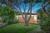 https://images.listonce.com.au/custom/160x/listings/5-bishop-court-mount-waverley-vic-3149/998/00818998_img_10.jpg?VbuWAZBBPeM