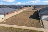 https://images.listonce.com.au/custom/160x/listings/5-bluegrass-way-winter-valley-vic-3358/200/01692200_img_04.jpg?veqv_yZdXRA