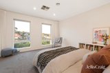 https://images.listonce.com.au/custom/160x/listings/5-bray-court-templestowe-vic-3106/552/01854552_img_13.jpg?7xL9a85x-Tk