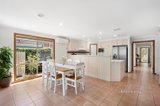 https://images.listonce.com.au/custom/160x/listings/5-bromley-close-chirnside-park-vic-3116/826/01608826_img_07.jpg?znbAUU0iMhU