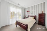 https://images.listonce.com.au/custom/160x/listings/5-cadence-avenue-lara-vic-3212/153/01932153_img_12.jpg?vNHpvmDqitM