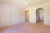 https://images.listonce.com.au/custom/160x/listings/5-campaspe-drive-woodend-vic-3442/633/00135633_img_07.jpg?0zSEUaRxj7A