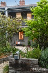 https://images.listonce.com.au/custom/160x/listings/5-canning-street-north-melbourne-vic-3051/771/01810771_img_02.jpg?og0vgw8jC4s