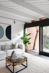 https://images.listonce.com.au/custom/160x/listings/5-canning-street-north-melbourne-vic-3051/771/01810771_img_04.jpg?QL87-Ucp3Ds