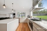 https://images.listonce.com.au/custom/160x/listings/5-capra-drive-mooroolbark-vic-3138/337/01939337_img_06.jpg?7IMBoah6UJE
